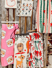 Load image into Gallery viewer, Christmas Plush Throws
