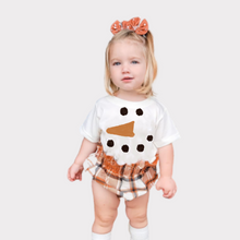 Load image into Gallery viewer, Feelin’ Frosty tee
