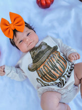 Load image into Gallery viewer, Howdy pumpkin romper
