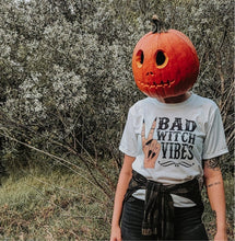 Load image into Gallery viewer, Bad witch vibes Tee - adult
