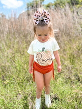 Load image into Gallery viewer, Custom pumpkin tee
